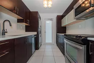 1030 9th St, Miami Beach, FL 33139 - Photo 1