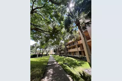 8592 W Sunrise Blvd #204, Plantation, FL 33322 - Photo 1