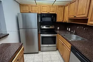 289 Suffolk G, Boca Raton, FL 33434 - Photo 1