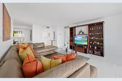 2000 Towerside Ter #805, Miami, FL 33138 - Photo 1