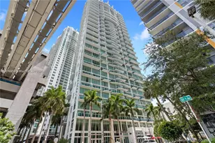 41 SE 5th St, Miami, FL 33131 - Photo 1