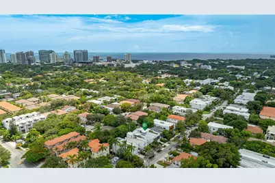 3045 Elizabeth St #3045, Miami, FL 33133 - Photo 1