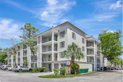 2900 NW 48th Ter #409, Lauderdale Lakes, FL 33313 - Photo 1