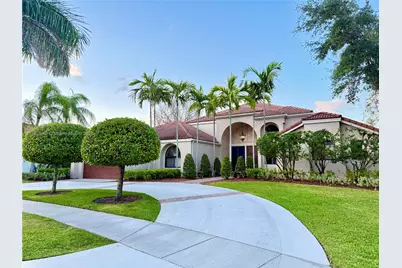 400 Alexandra Cir, Weston, FL 33326 - Photo 1