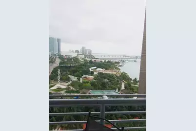 325 S Biscayne Blvd #2122, Miami, FL 33131 - Photo 1