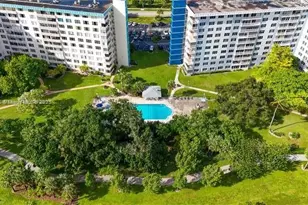 4200 Hillcrest Dr, Hollywood, FL 33021 - Photo 1