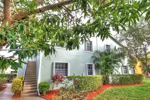 559 Waterside Dr, Hypoluxo, FL 33462 - Photo 1