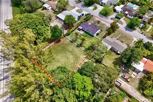 10830 NE 10th Ct, Miami, FL 33161 - Photo 1