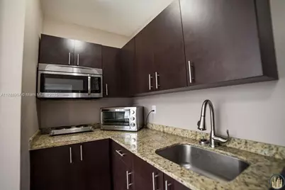 1752 NW 1st St #4, Miami, FL 33125 - Photo 1