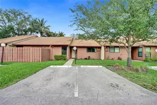 6179 Pine Tree Ln, Tamarac, FL 33319 - Photo 1