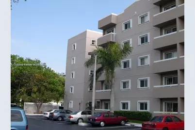 600 NW 32nd Pl #318, Miami, FL 33125 - Photo 1