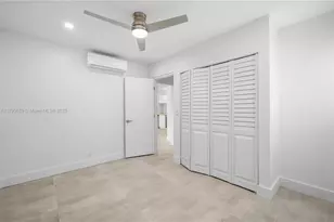 551 NE 26th St, Wilton Manors, FL 33305 - Photo 1