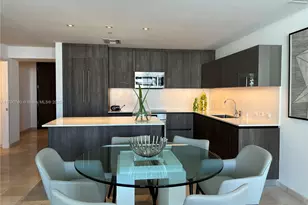 88 SW 7th St, Miami, FL 33130 - Photo 1