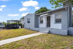 724 NW 77th St, Miami, FL 33150 - Photo 1