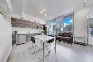 151 SE 1st St, Miami, FL 33131 - Photo 1