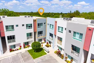 2535 NE 193rd St, Miami, FL 33180 - Photo 1