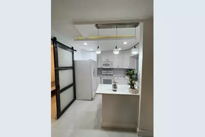 7910 Taft St #211, Pembroke Pines, FL 33024 - Photo 1