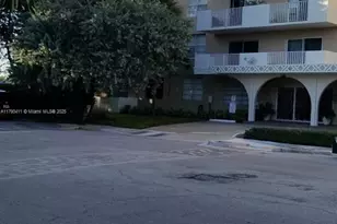 1455 N Treasure Dr, North Bay Village, FL 33141 - Photo 1
