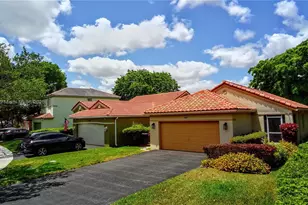 1583 Presidio Dr, Weston, FL 33327 - Photo 1