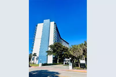 7441 Wayne Ave #2G, Miami Beach, FL 33141 - Photo 1