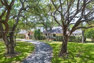 6255 SW 99th Terrace, Pinecrest, FL 33156 - Photo 1
