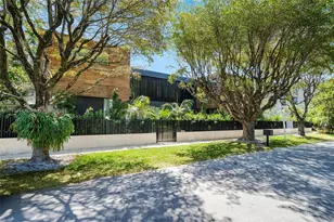 3101 Jefferson St, Miami, FL 33133 - Photo 1