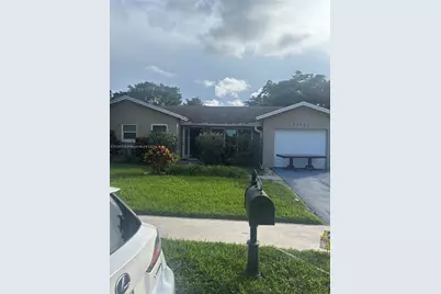 22581 SW 65th Ave, Boca Raton, FL 33428 - Photo 1