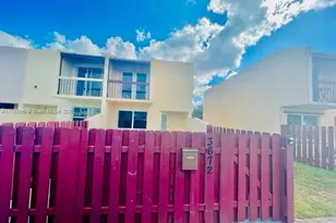 3672 SW 59th Ave, Davie, FL 33314 - Photo 1