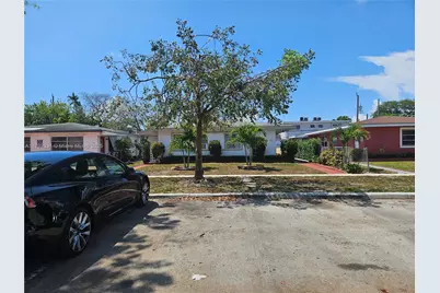 1970 NE 168th St #2, North Miami Beach, FL 33162 - Photo 1