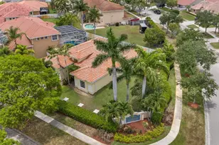 16305 NW 15th St, Pembroke Pines, FL 33028 - Photo 1