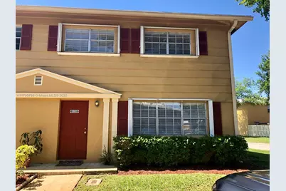 1805 SW 81st Ter #4-20, Davie, FL 33324 - Photo 1