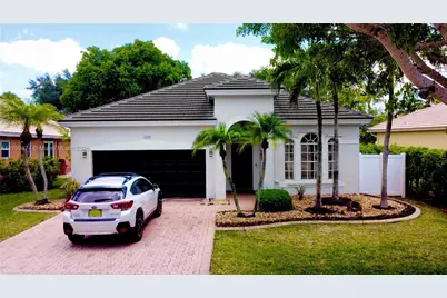 16597 SW 1st St, Pembroke Pines, FL 33027 - Photo 1