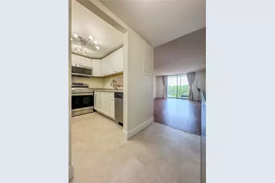 2935 NE 163rd St #4T, North Miami Beach, FL 33160 - Photo 1