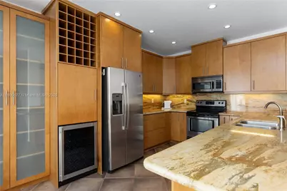 935 Corkwood St #935, Hollywood, FL 33019 - Photo 1