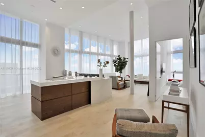 495 Brickell Ave #4102, Miami, FL 33131 - Photo 1