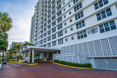 4747 Collins Ave #1511, Miami Beach, FL 33140 - Photo 1