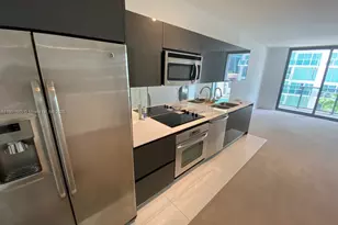 31 SE 6th St, Miami, FL 33131 - Photo 1