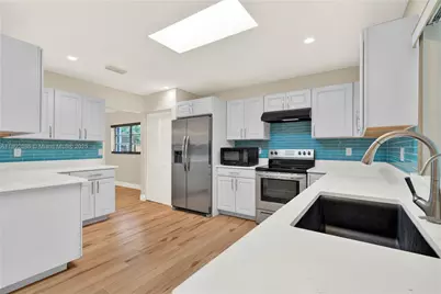 1575 N Goldeneye Ln, Homestead, FL 33035 - Photo 1