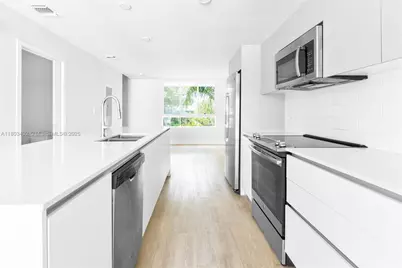 2555 NE 193rd St #2221, Miami, FL 33180 - Photo 1