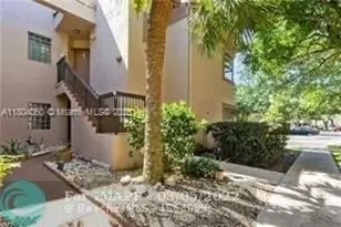 10631 NW 14th St, Plantation, FL 33322 - Photo 1
