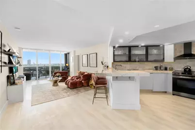 1900 Sunset Harbour Dr #1911, Miami Beach, FL 33139 - Photo 1