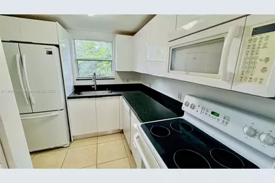 1150 99th St #25, Bay Harbor Islands, FL 33154 - Photo 1