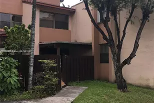 445 W Park Dr, Miami, FL 33172 - Photo 1