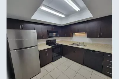 5881 NW 57th Ave #7, Tamarac, FL 33319 - Photo 1