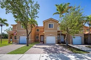 1880 SE 3rd Dr, Homestead, FL 33033 - Photo 1