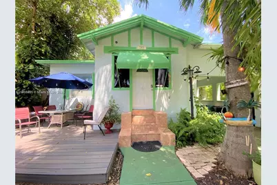769 NW 10th St #4, Miami, FL 33136 - Photo 1