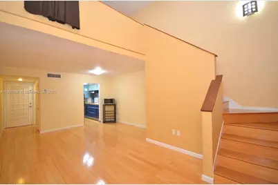 335 Navarre Ave #5, Coral Gables, FL 33134 - Photo 1