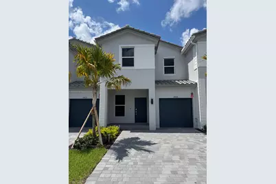 18414 SW 2nd St, Pembroke Pines, FL 33029 - Photo 1