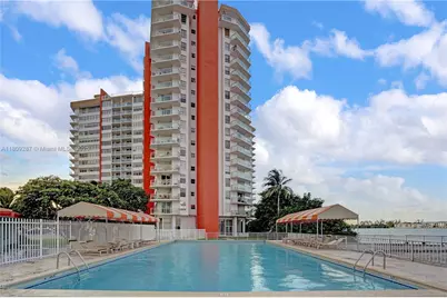 1351 NE Miami Gardens Dr #302E, Miami, FL 33179 - Photo 1