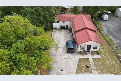 10 Bruce Ave, Frostproof, FL 33843 - Photo 1
